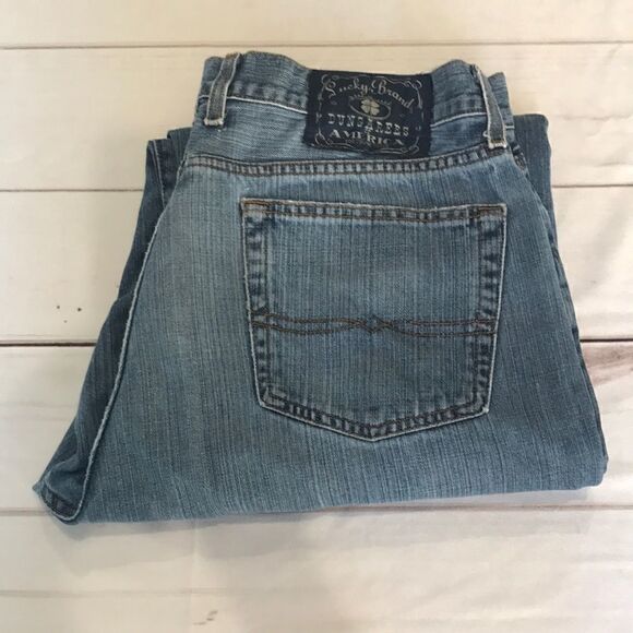 Lucky Brand Men’s Classic Fit Short Length Jeans - Picture 1 of 14